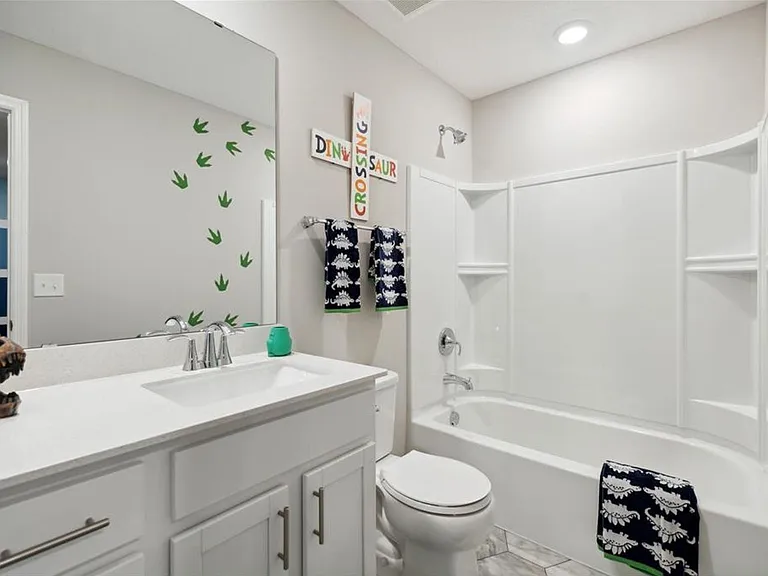 8754 Parkington Ave NE — Photo 21