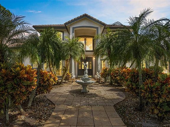 2nd image of 2949 ZAHARIAS DRIVE