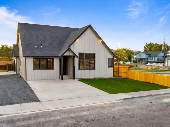 315 Buttercup St S, Soap Lake, WA 98851