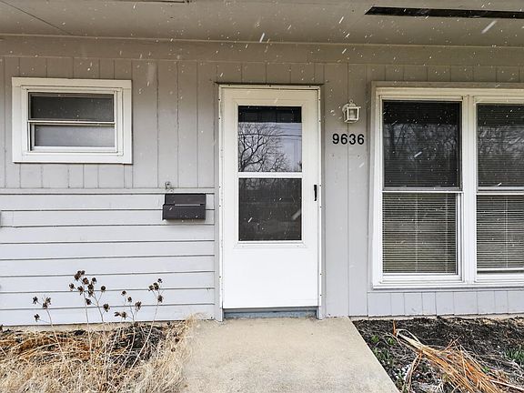 2nd image of 9636 Pippin Rd