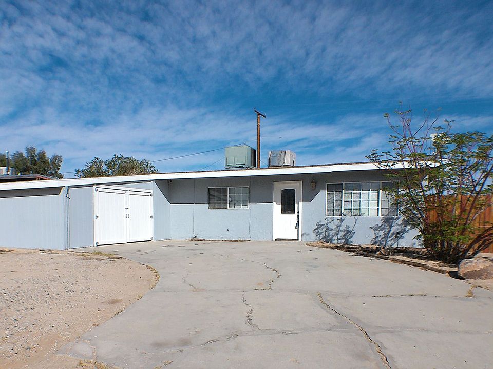 1st image of 72268 Sunnyslope Dr