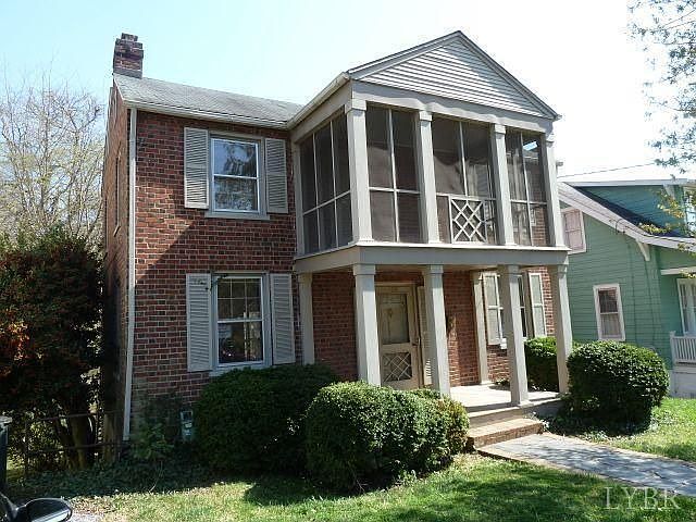 1st image of 304 Warwick Ln