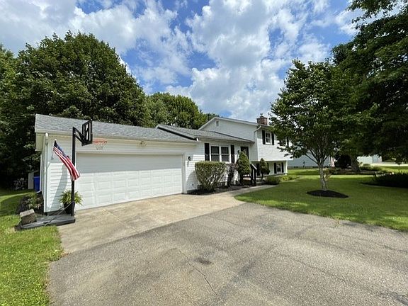 2nd image of 108 Lakeland Dr