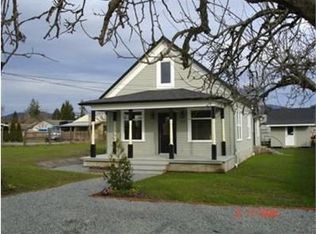 404 Burrows Ln, Sedro Woolley, WA 98284