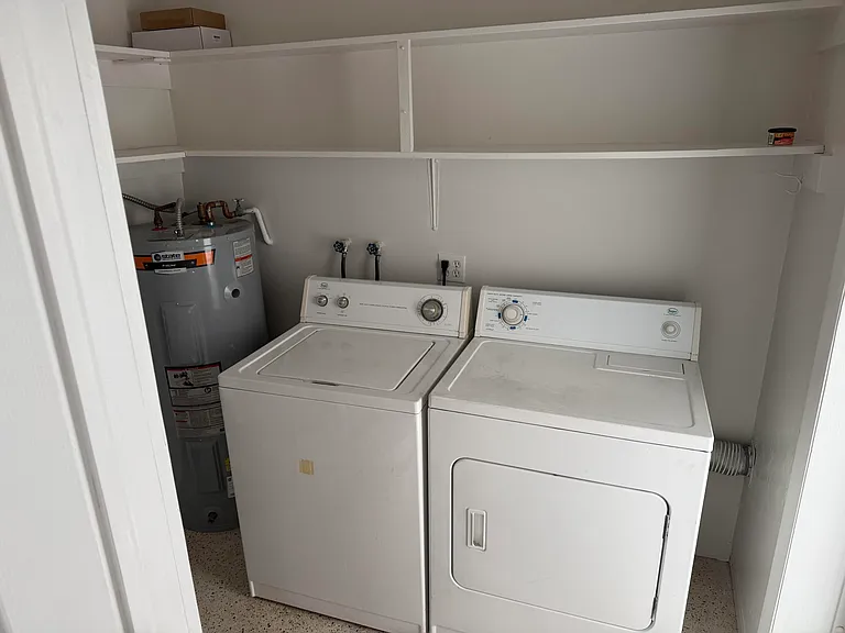 2051 NE 56th St #2 — Photo 9