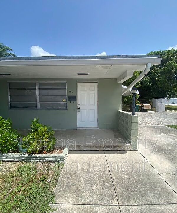 1st image of 918 11th Ave N