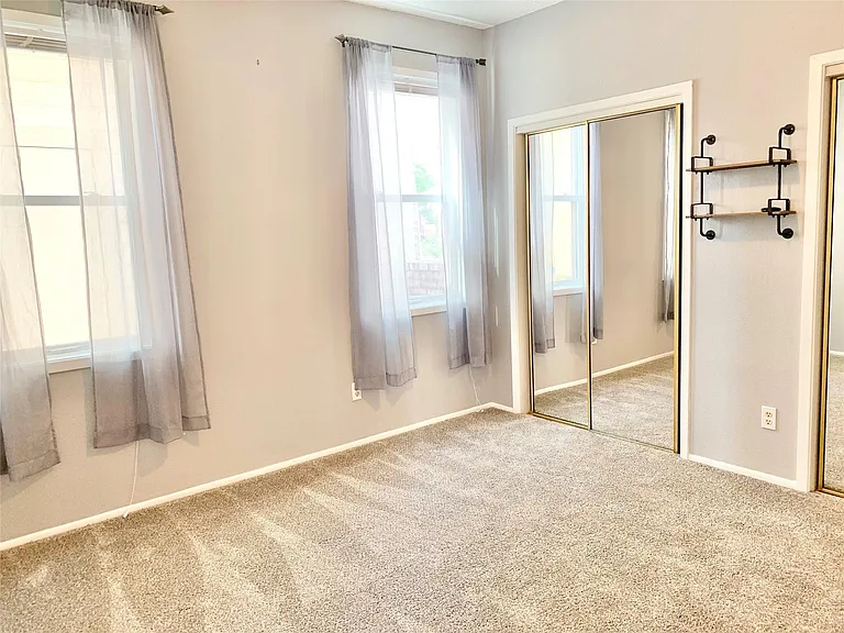 2402 Intrepid Way — Photo 20