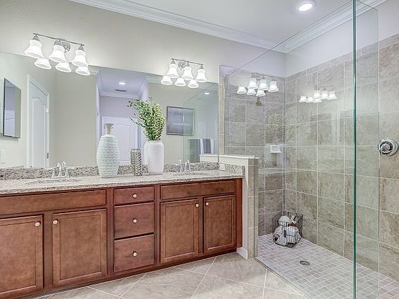 3rd image of 10558 Prato Dr
