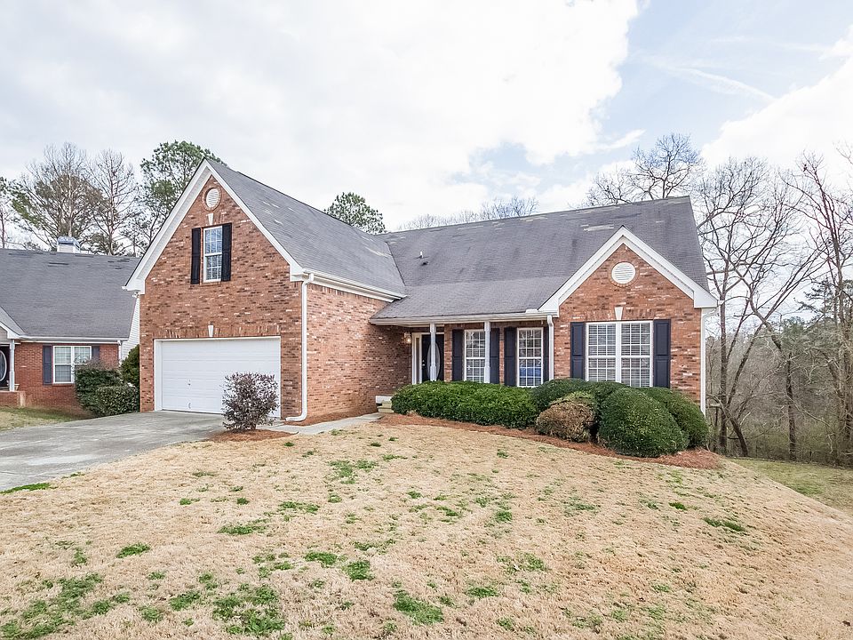 1st image of 900 Chapel Hill Dr