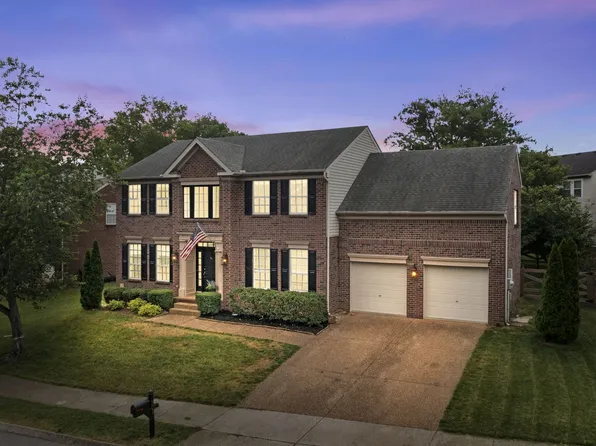 305 Braveheart Dr, Franklin, TN 37064
