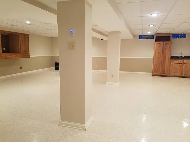Finished basement with a Wet Bar.