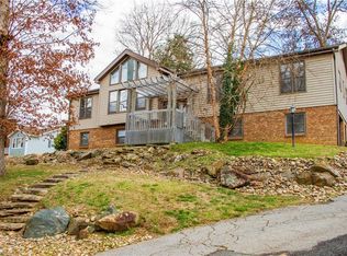 7073 Bridgewood Rd, Clemmons, NC 27012