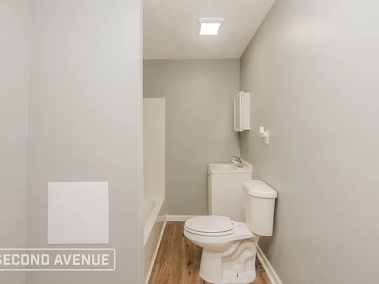 3636 N Dearborn St — Photo 16