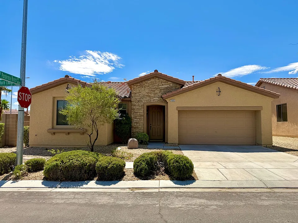 7493 Longhorn Lodge Ave