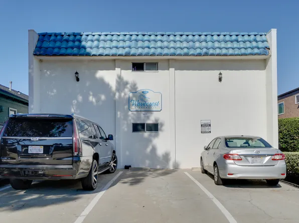 Wave Crest- Apartment for rent in Ocean Beach, CA, 5040 Del Monte Ave #282b5fb2e, San Diego, CA 92107