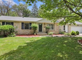 12245 W Underwood Pkwy, Wauwatosa, WI 53226