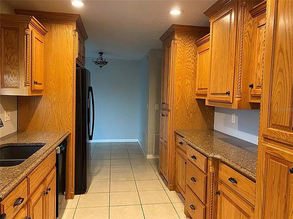 4th image of 3980 Orkney Ave