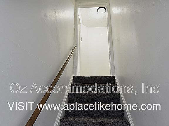 4th image of 2808 Sacramento St Unit 1/2