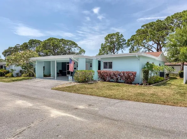 6287 Green View Cir, Sarasota, FL 34231