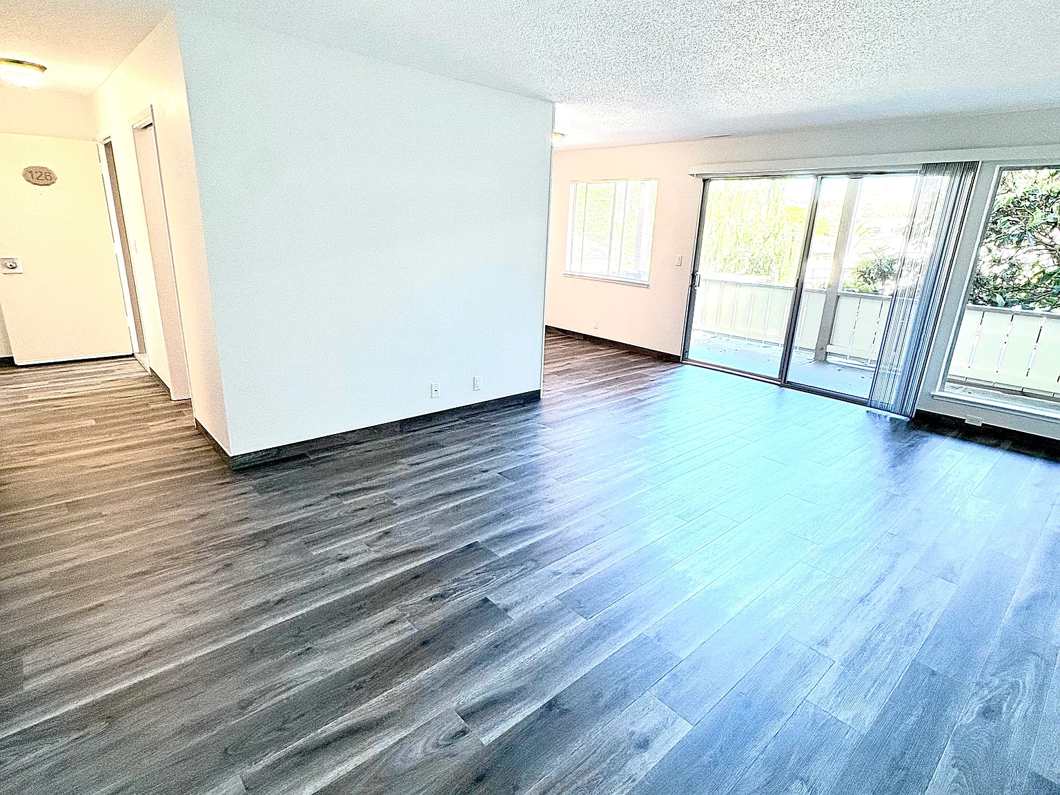 16 S Knoll Rd — Photo 2