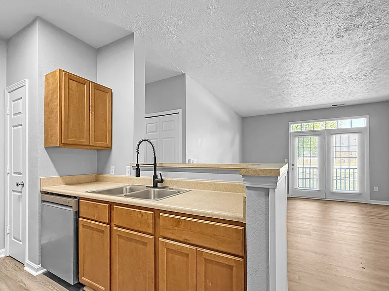 Beaver Creek Apartments — Photo 58