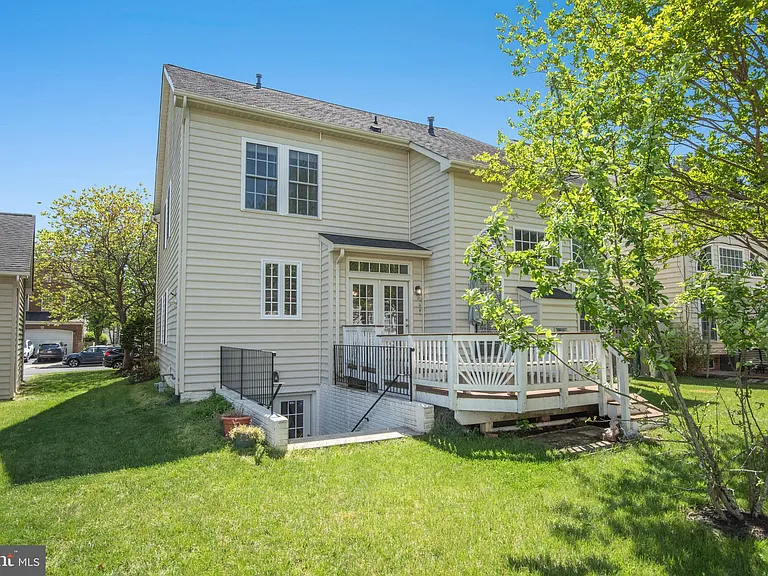 8416 Churchside Dr — Photo 28