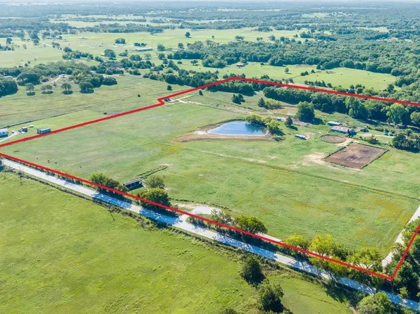 672 County Road 155, Gainesville, TX 76240