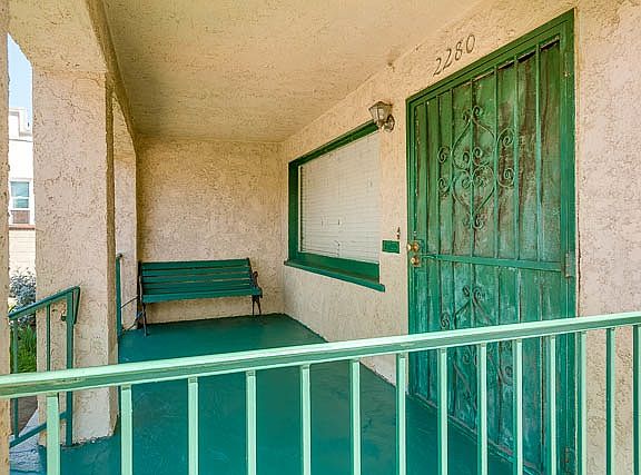 3rd image of 2280 W 28th St