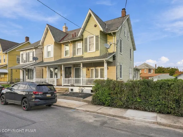 1521 Washington Ave, Northampton, PA 18067