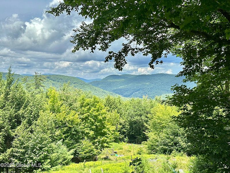 3rd image of 277 Parker Rd