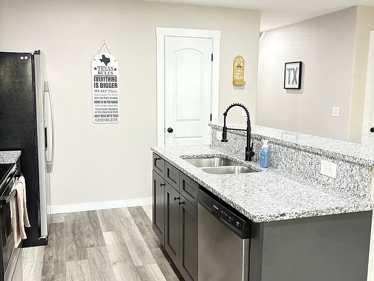 2020 Bagby Ave #A — Photo 14