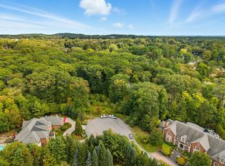 3 Willoughby Ln, Andover, MA 01810