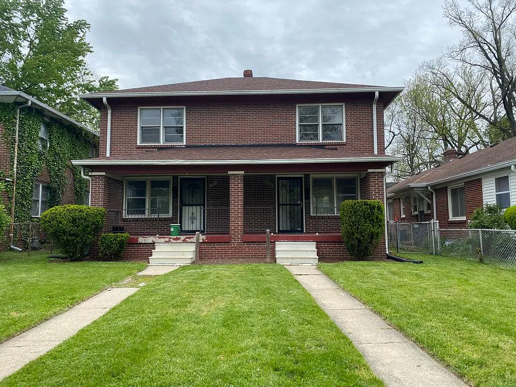 3 bed, 1100 sqft, $1,450 — Photo 1