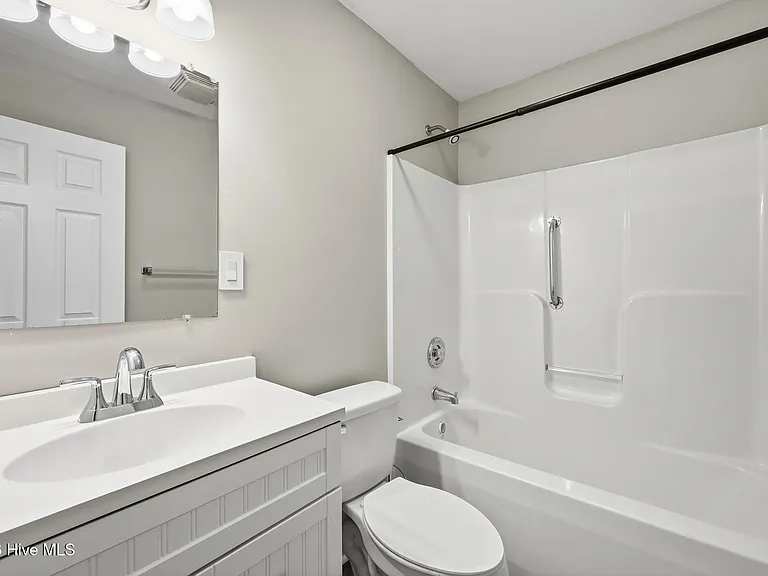 200 S Sylvan Dr — Photo 28