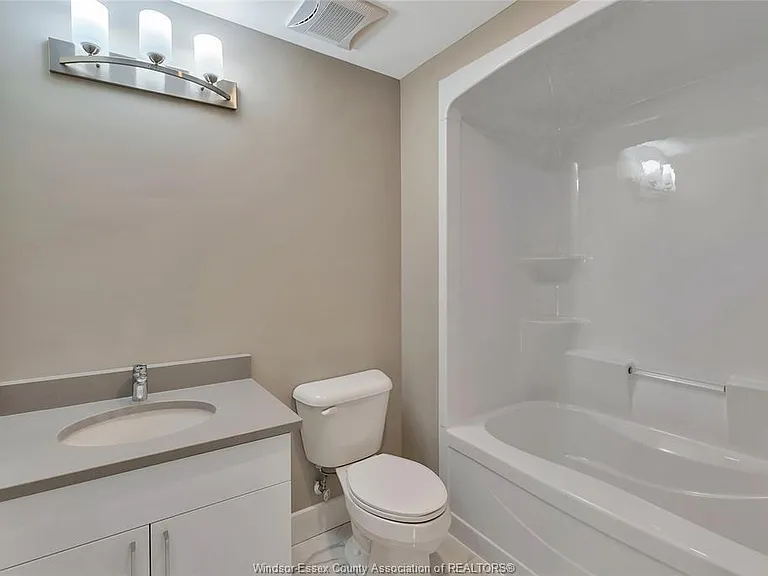 2550 Sandwich West Pkwy #303 — Photo 13