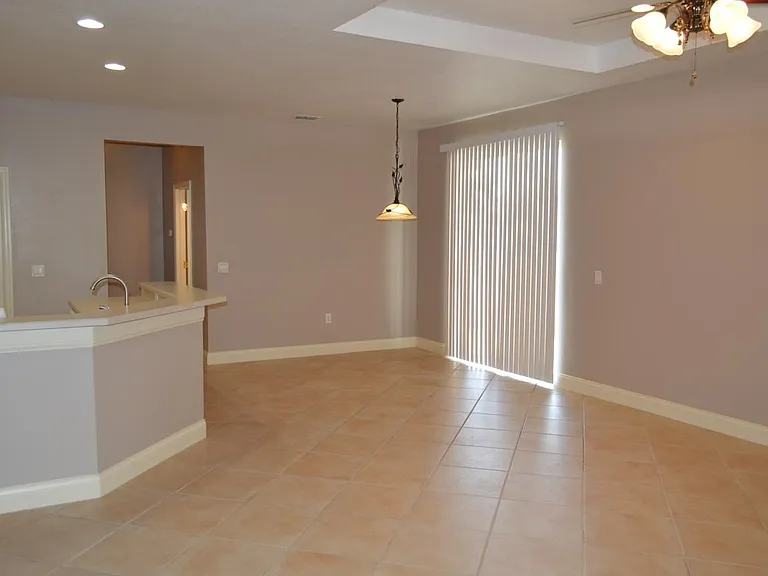1042 Towering Oaks Ct — Photo 2