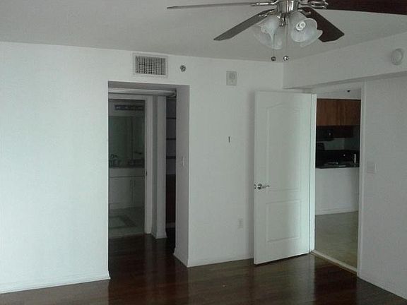 3rd image of 1200 Brickell Ave #A32