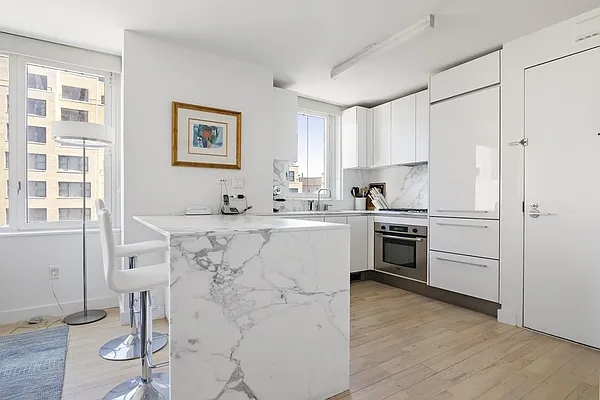 Rented by Manhattan Miami Real Estate | media 22