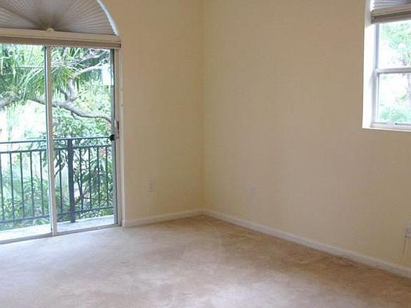5th image of 2850 Coconut Ave APT 12