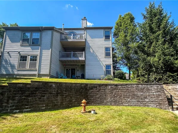 6510 Saint Andrews Dr #4, Canfield, OH 44406