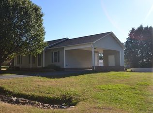 3023 26th Street Ln NE, Hickory, NC 28601