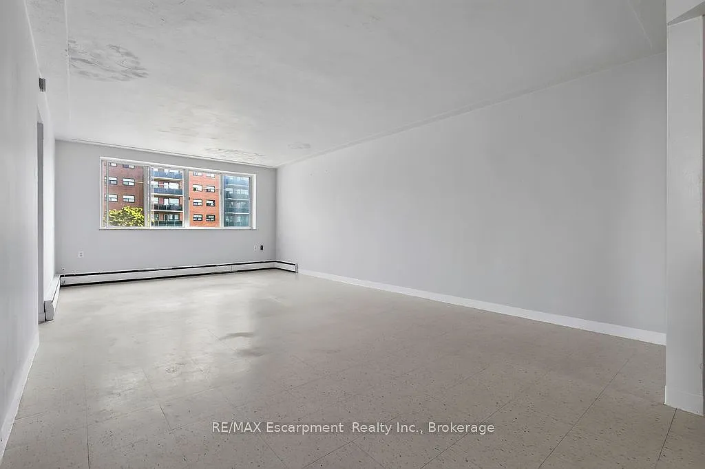 2 bed, $2,150 — Photo 4