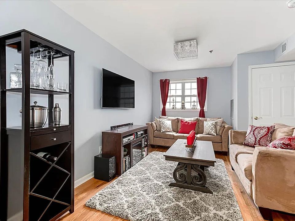 1st image of 318 54th St APT 4I