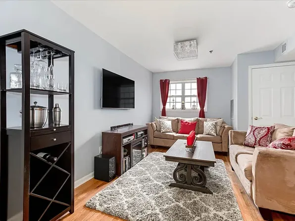 318 54th Street image 1 of 6