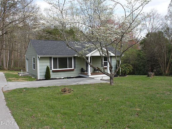 2nd image of 31 E Norris Rd