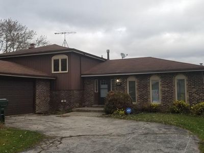 237 S Dorchester Ave, Glenwood, IL, 60425