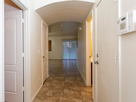 3rd image of 2244 W Pinkley Ave