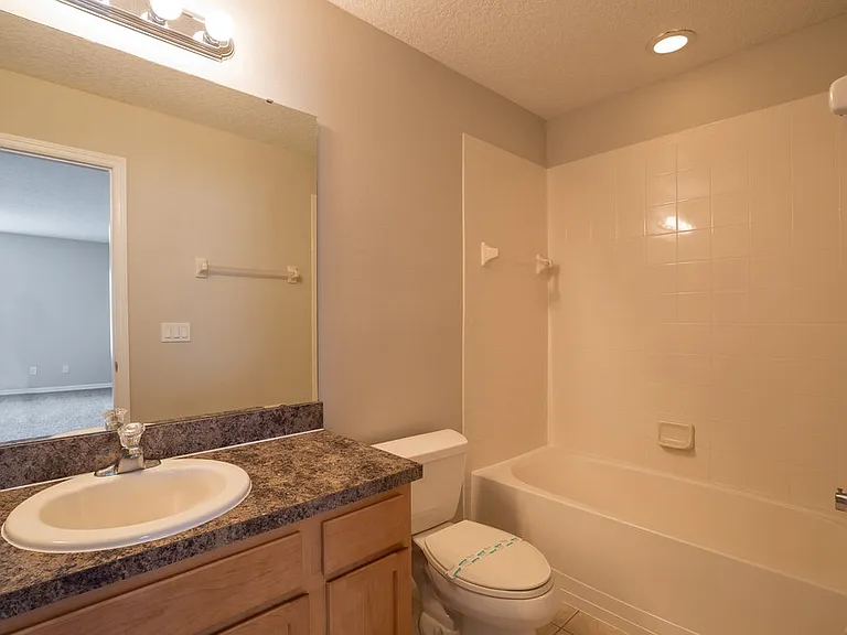 1725 Portcastle Cir — Photo 12