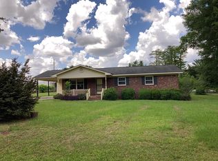 109 Pinoak Cir, Fitzgerald, GA 31750