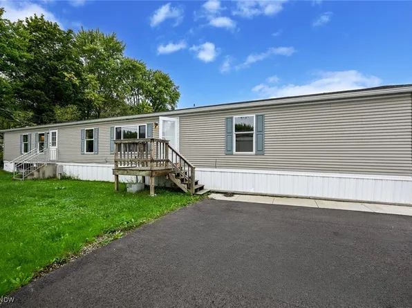 6355 Cara Dr, Ravenna, OH 44266